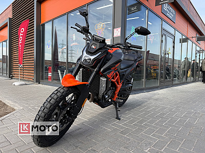 Мотоцикл Regulmoto VENOM (черный/оранжевый, 208759-1) Мотоцикл Regulmoto VENOM (черный/оранжевый, 208759-1)