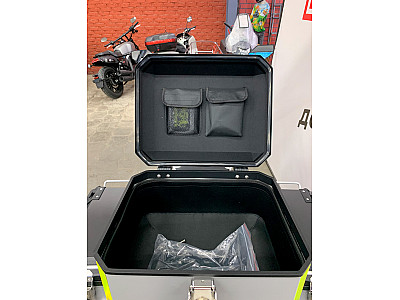 Скутер Regulmoto XDV ADVENTURE 300CC 4T в комплекте с кофрами (LJ300T-18) EFI (серый, 103124-2) Скутер Regulmoto XDV ADVENTURE 300CC 4T в комплекте с кофрами (LJ300T-18) EFI (серый, 103124-2)