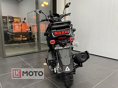 Скутер VMC SMART X 49сс (170сс, LED панель, CBS, USB, сигнализация) VIN grey Скутер VMC SMART X 49сс (170сс, LED панель, CBS, USB, сигнализация) VIN grey