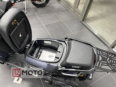 Скутер VMC SMART X 49сс (170сс, LED панель, CBS, USB, сигнализация) VIN grey Скутер VMC SMART X 49сс (170сс, LED панель, CBS, USB, сигнализация) VIN grey
