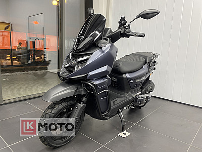 Скутер VMC SMART X 49сс (170сс, LED панель, CBS, USB, сигнализация) VIN grey Скутер VMC SMART X 49сс (170сс, LED панель, CBS, USB, сигнализация) VIN grey