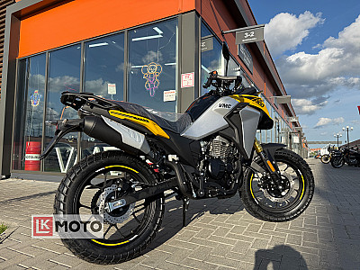 Мотоцикл VMC ADV 300 СЕРИЯ R2800 (YELLOW) Мотоцикл VMC ADV 300 СЕРИЯ R2800 (YELLOW)